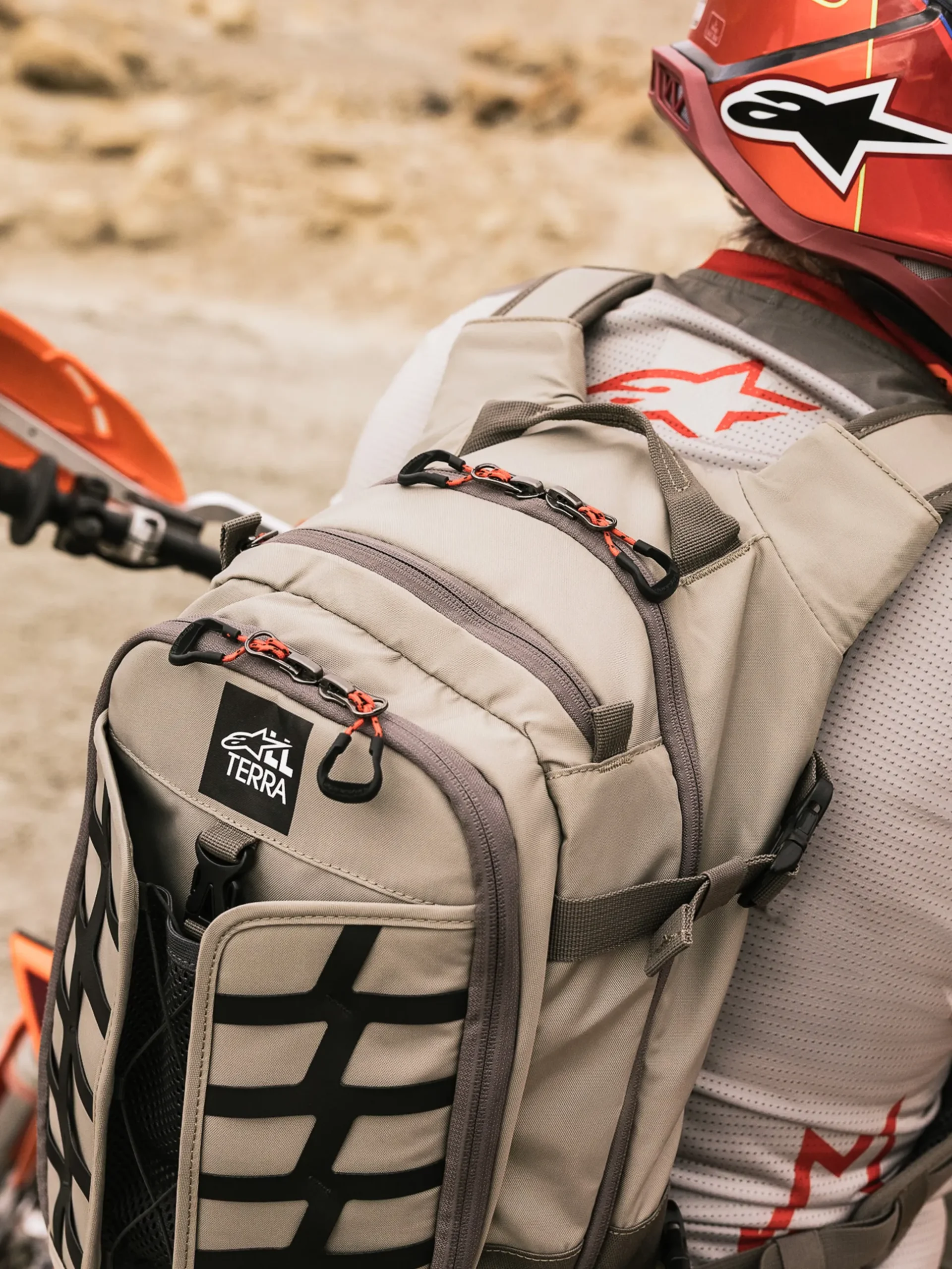 AT-15 Back Pack