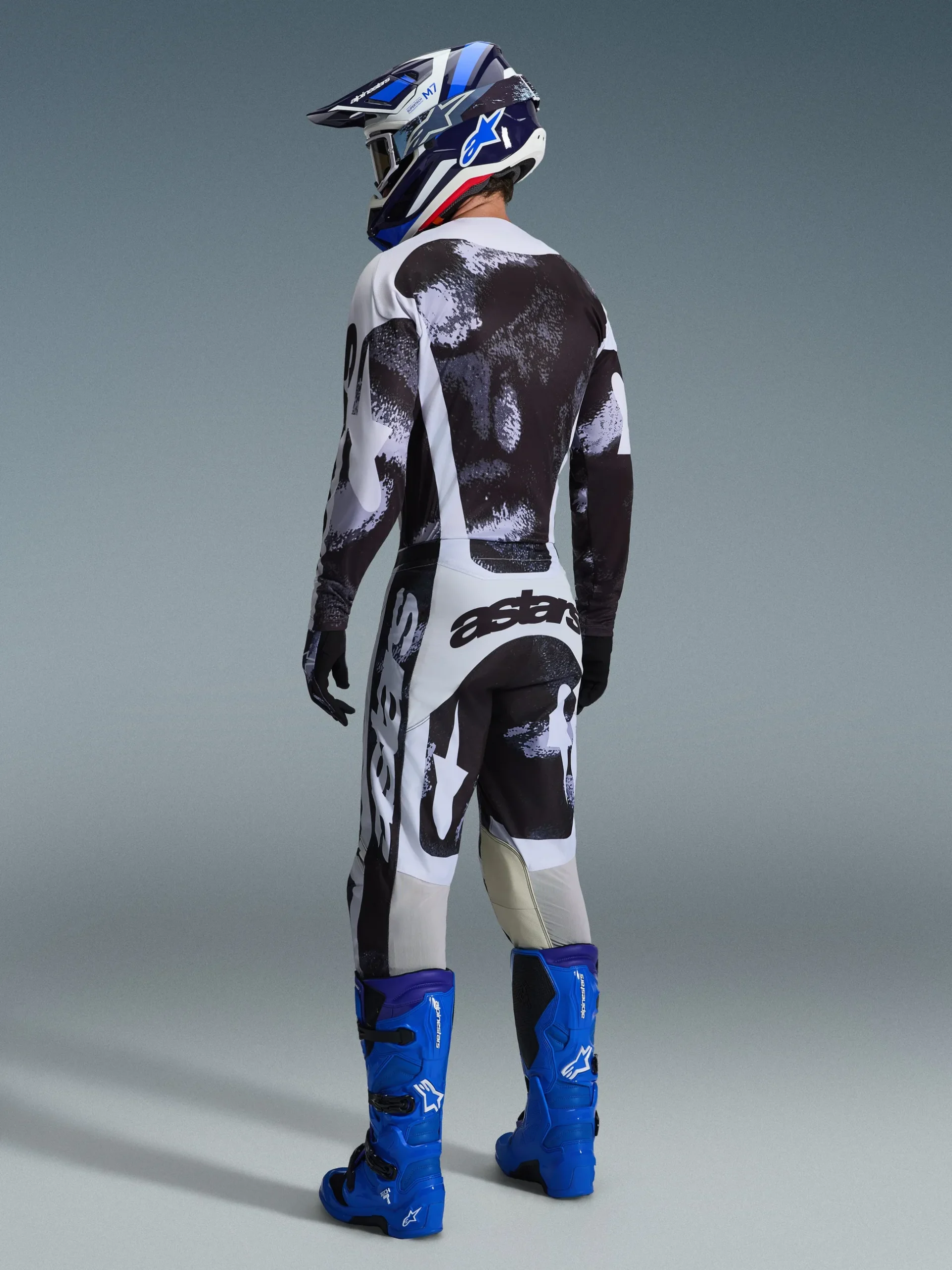 2026 Racer Lahnd Gear Set