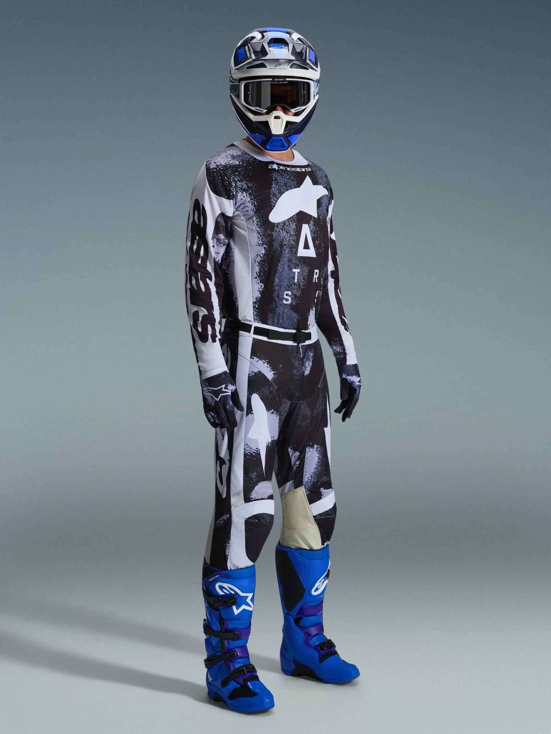 2026 Racer Lahnd Gear Set
