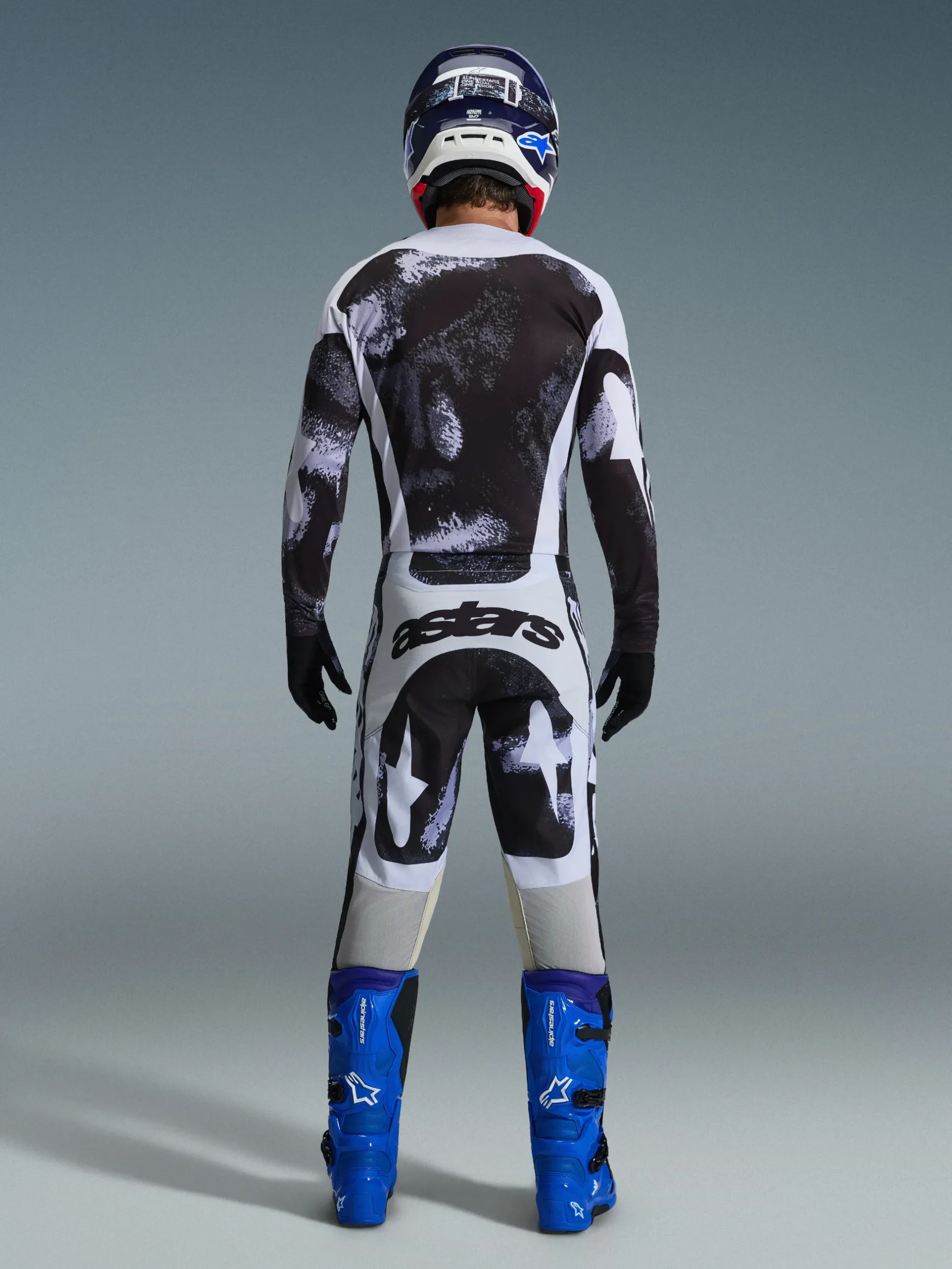 2026 Racer Lahnd Gear Set