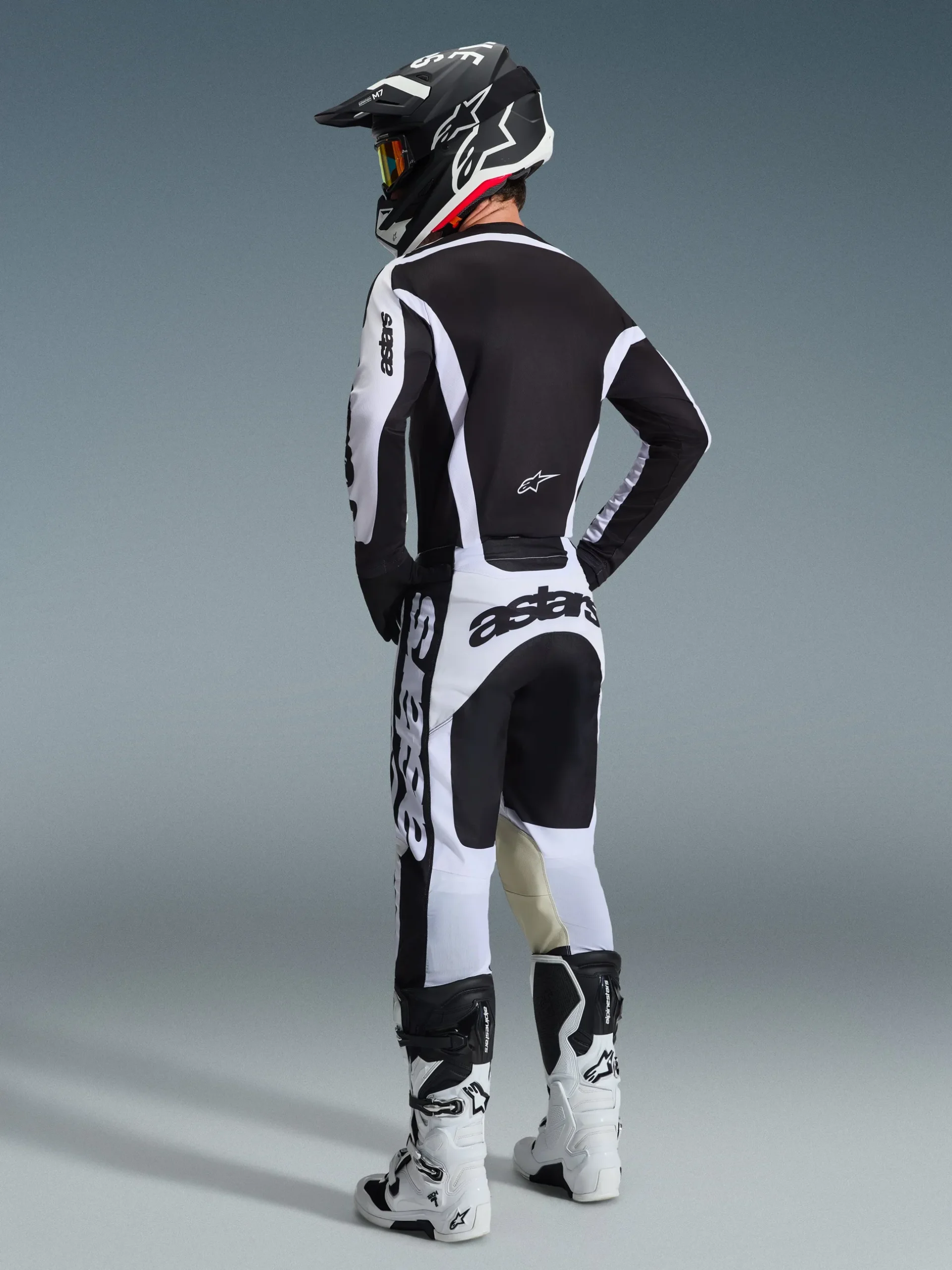 2026 Racer Riway Gear Set