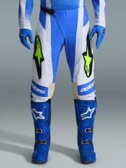 2026 Techstar Knif Gear Set