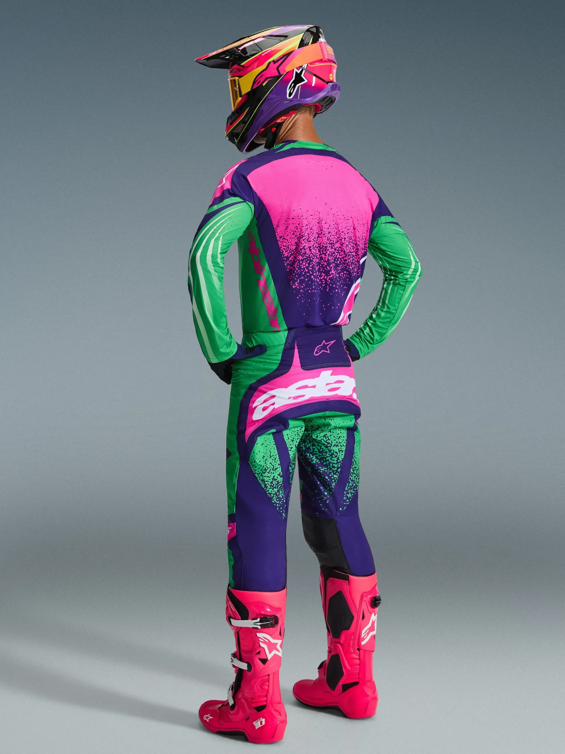 2026 Techstar Nomur Gear Set