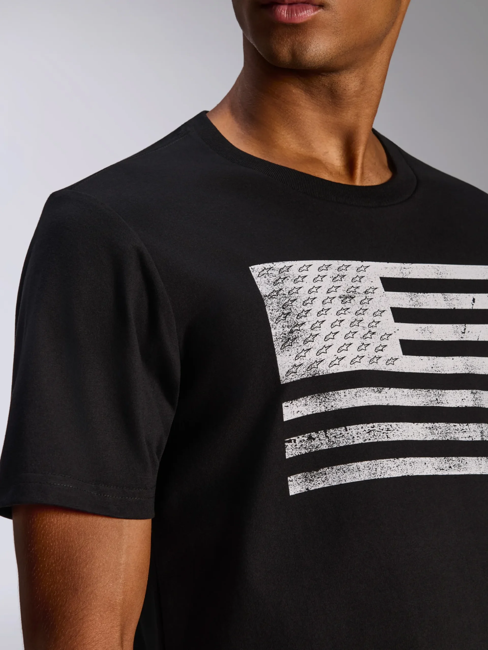 Waving CSF Tee - Short Sleeve